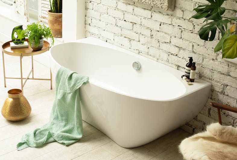 curved interiors bath